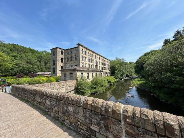 Flat for sale in Brooksbottom, Bury