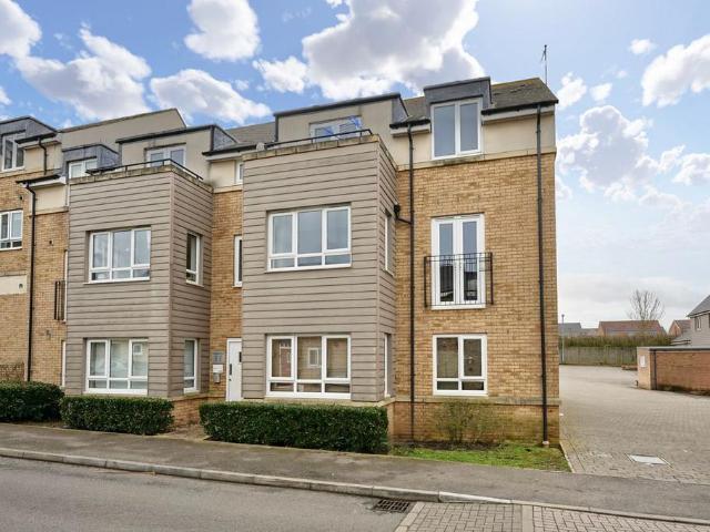 Flat for sale in Huntingdon