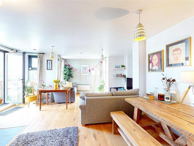 Flat for sale in City Centre, Georgia