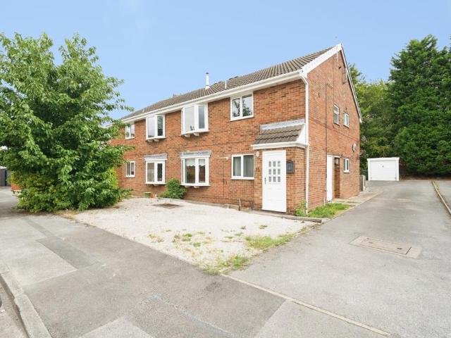 Flat for sale in Royston, South Yorkshire
