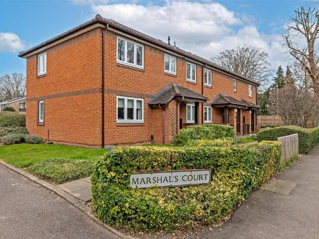 Flat for sale in St Albans, Five Acres