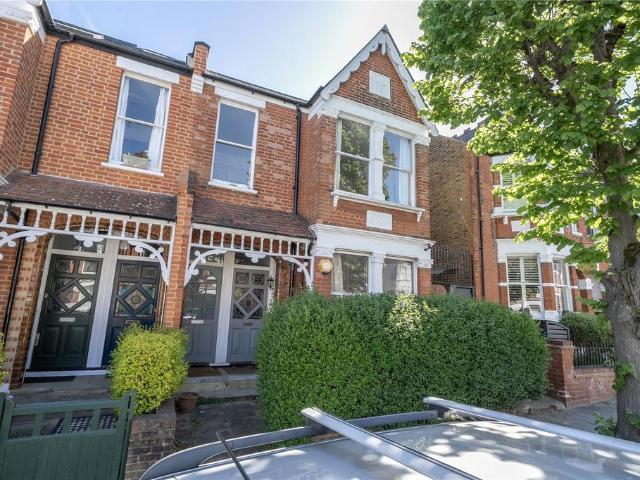 Flat for sale in Hornsey, Greater London