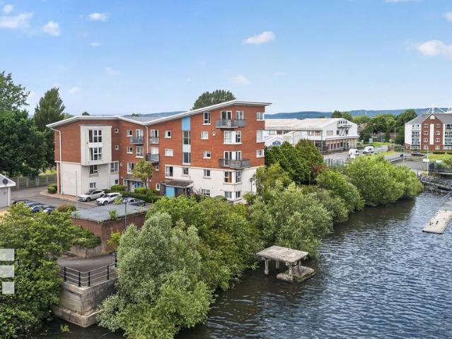 Flat for sale in Cardiff International Sports Village, Falcon Lodge