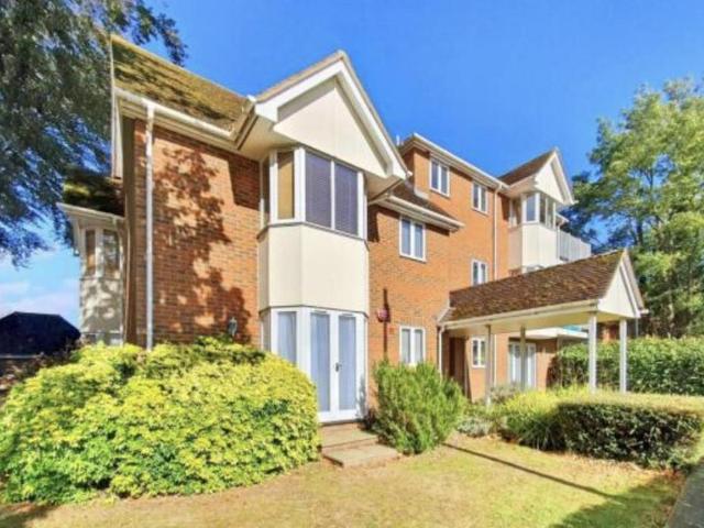 Flat for sale in St. Dunstan's, The Bridge