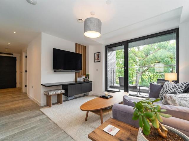 Flat for sale in Old Trafford, Trafford Park