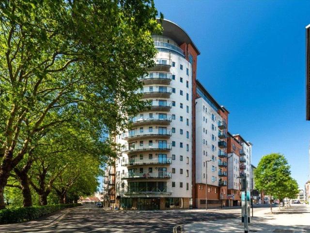 Flat for sale in St Mary's, City Of Southampton