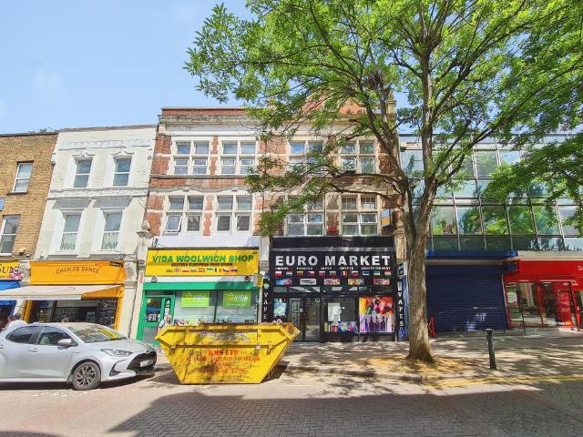 Flat for sale in Callis Yard, Greater London