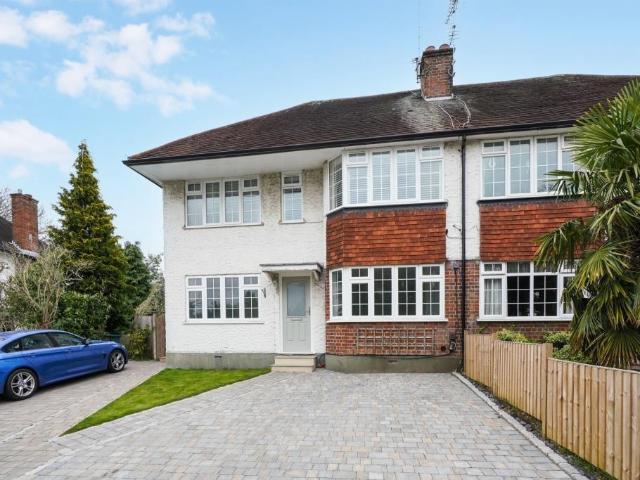 Flat for sale in Blackhills, Surrey