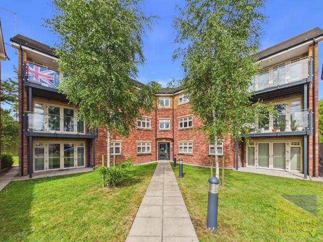 Flat for sale in Higher Bartle, Lancashire