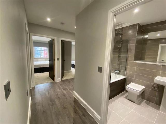 Flat for sale in Calderstones