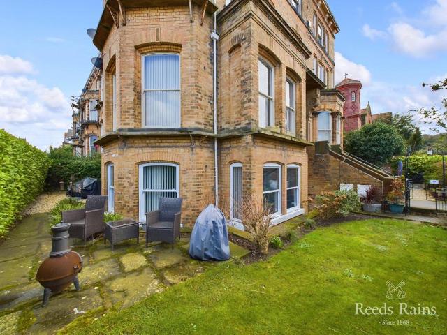 Flat for sale in South Cliff, Kepwick