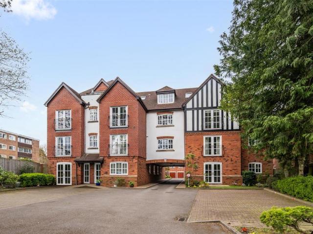 Flat for sale in Blossomfield, West Midlands