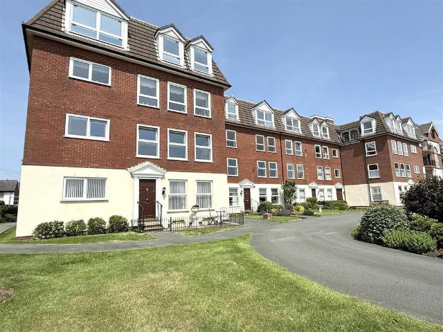 Flat for sale in Lancashire