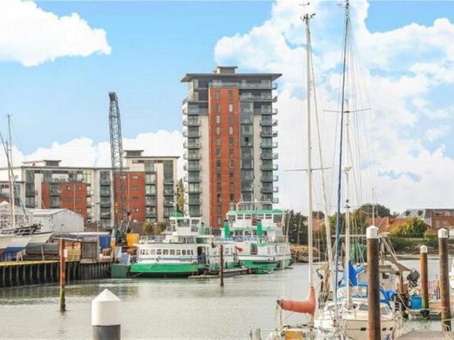 Flat for sale in Priddy's Hard, Middlecroft