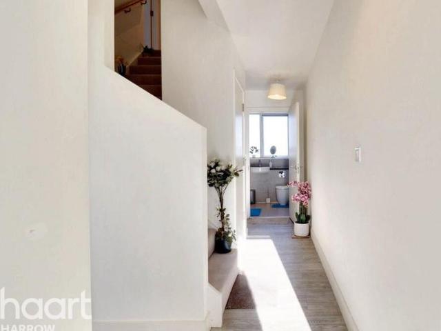Flat for sale in South Harrow, Greater London