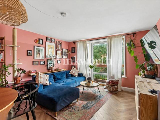 Flat for sale in Greater London