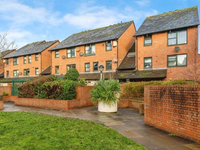 Flat for sale in Newtown, Two Mills
