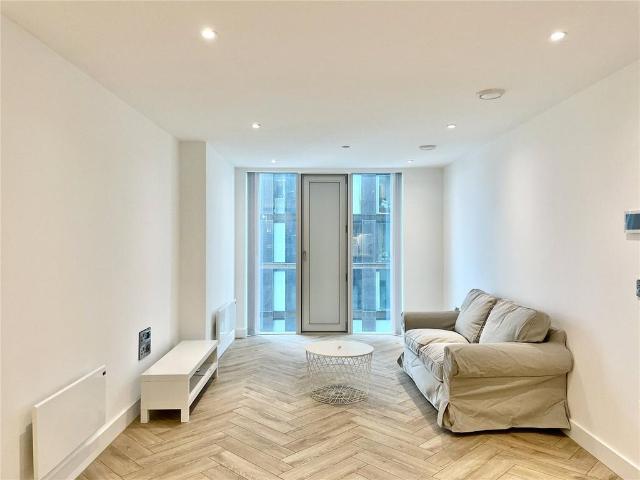 Flat for sale in City Centre, Georgia