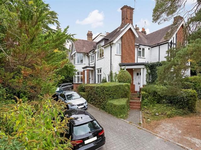Flat for sale in London Borough of Croydon, Purley