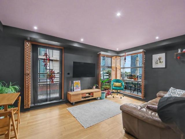 Flat for sale in City Centre, Georgia