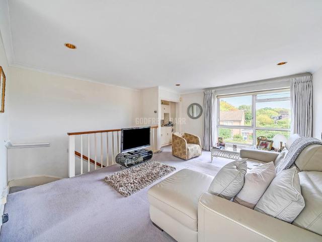Flat for sale in Finchley, Isle Of Man