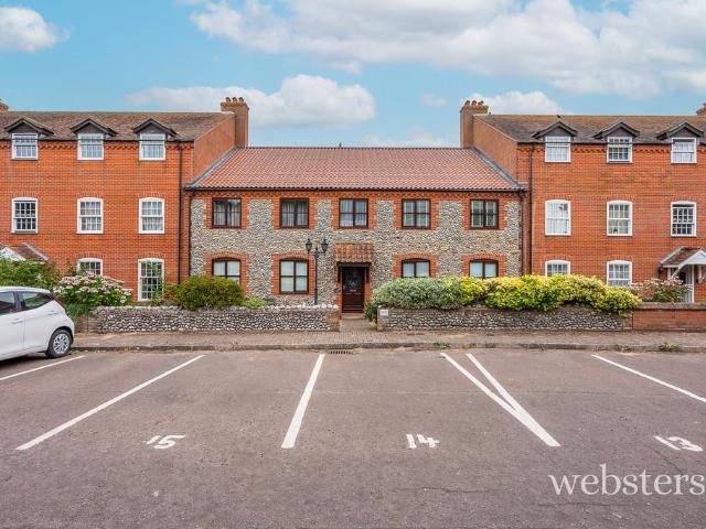 Flat for sale in Comers, Norfolk