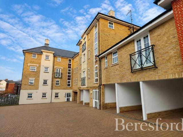 Flat for sale in Meadgate, Chelmsford