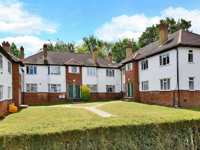 Flat for sale in Greater London