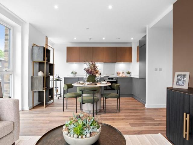 Flat for sale in Glyndon, Plumstead