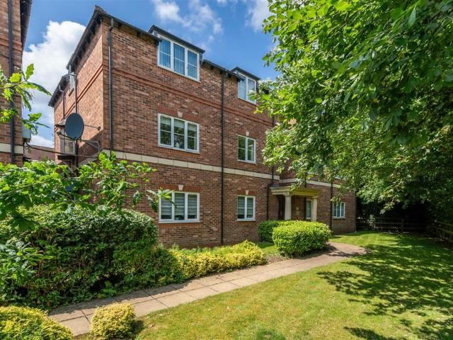 Flat for sale in Yardley Wood, West Midlands