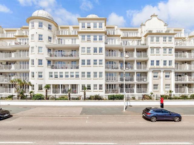 Flat for sale in Clapham, West Sussex
