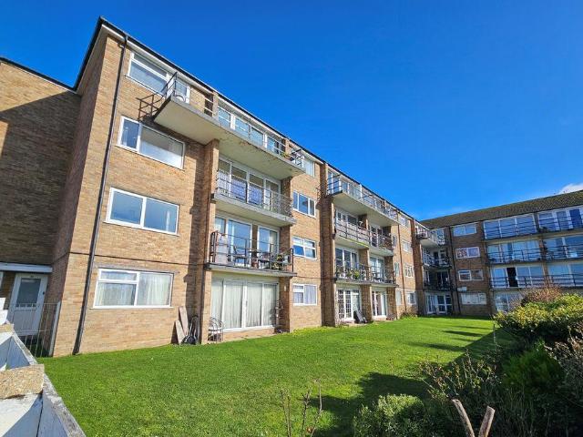 Flat for sale in Privett, Middlecroft