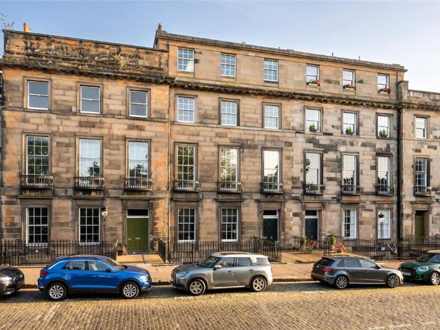 Flat for sale in Broughton, Scotland