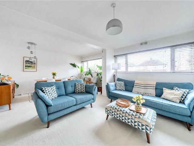 Flat for sale in London Borough of Lewisham, Greater London