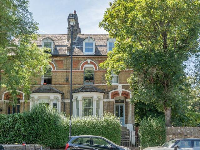 Flat for sale in London Borough of Lewisham, Greater London