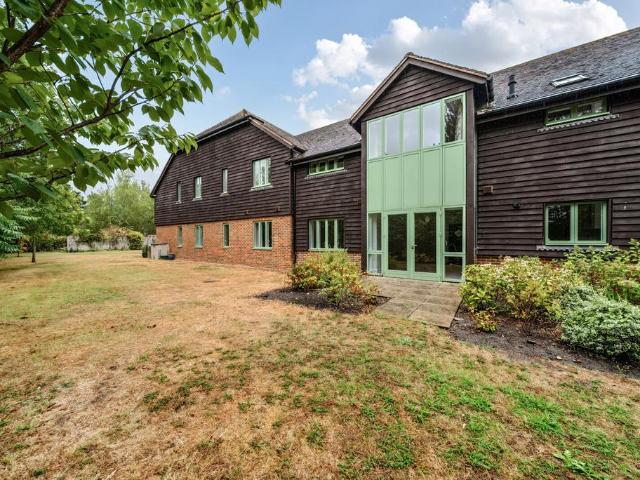 Flat for sale in Mayford, Woking