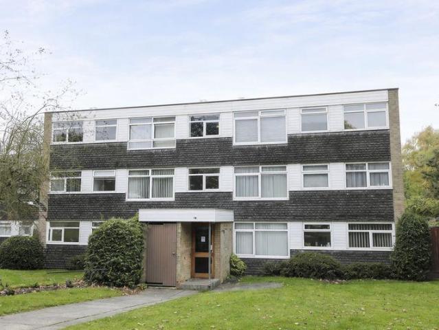 Flat for sale in Walmley, Sutton Coldfield