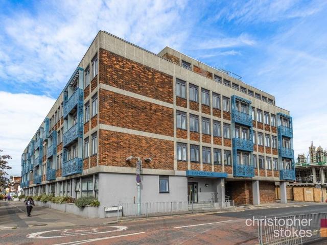 Flat for sale in Broxbourne, Hertfordshire