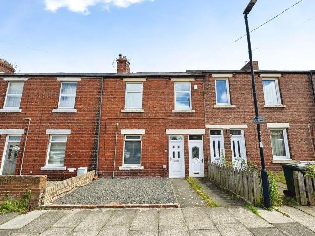 Flat for sale in Killingworth
