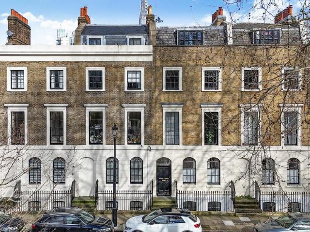 Flat for sale in The Borough, Greater London