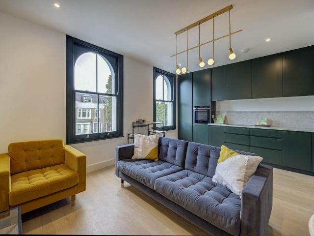 Flat for sale in Notting Hill, Greater London
