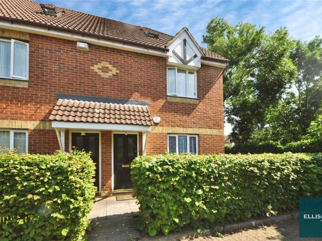 Flat for sale in Church End, Greater London