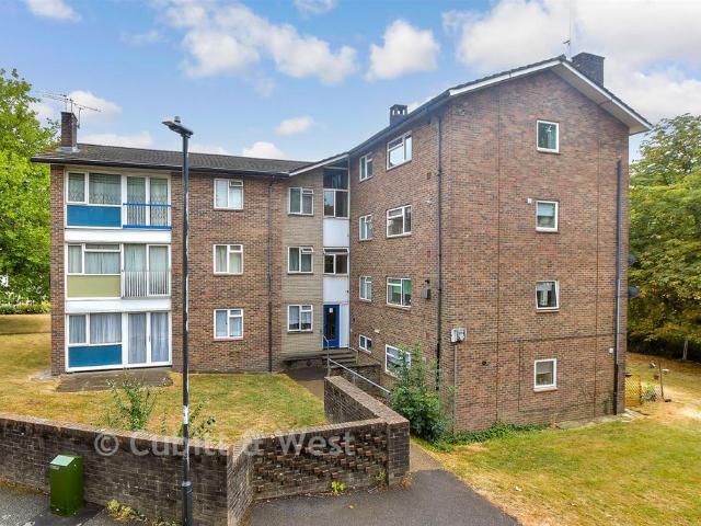 Flat for sale in Glynde, West Sussex