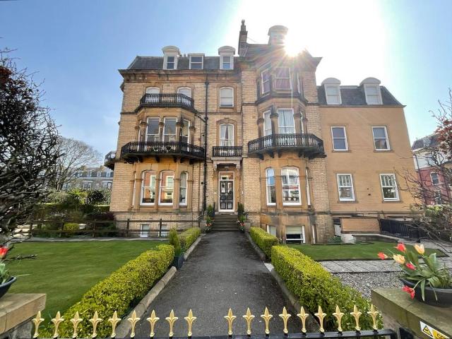 Flat for sale in South Cliff, Kepwick
