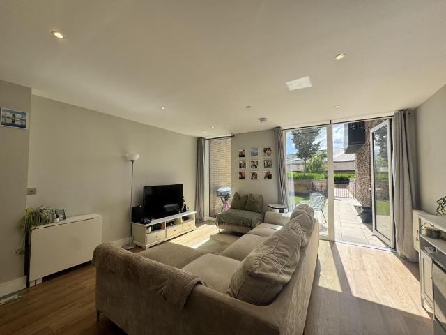 Flat for sale in London Borough of Merton, Greater London