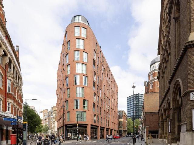 Flat for sale in Westminster, Victoria
