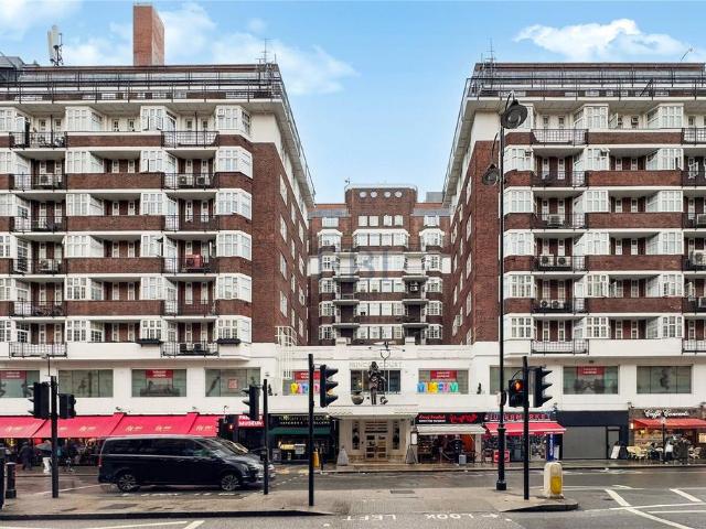 Flat for sale in City of Westminster, Greater London