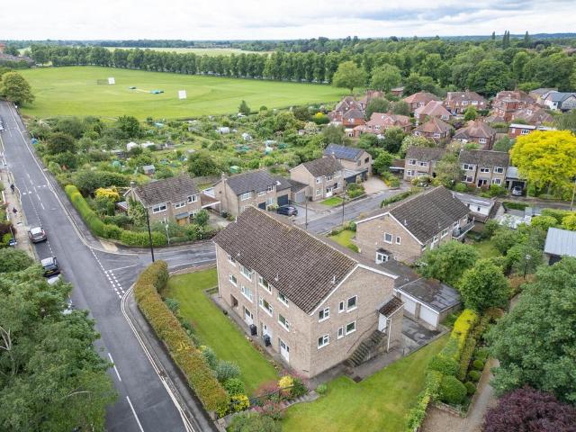Flat for sale in High Field, York