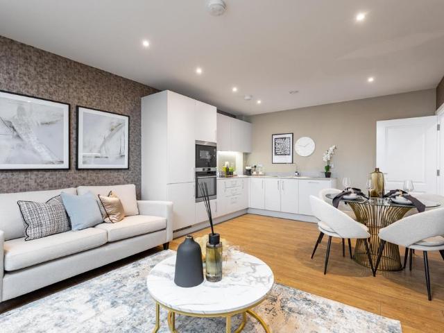 Flat for sale in Barking Riverside, Cat Hill