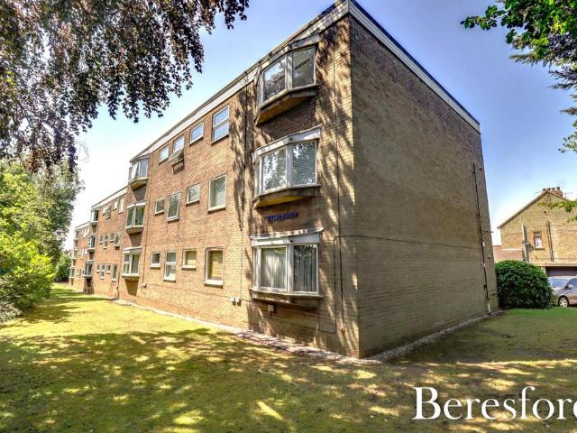 Flat for sale in Brook Street, Navestock Side